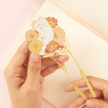 奉旨故宫文创 宫猫花影-十二花神故宫猫书签 黄铜金属创意 学生毕业礼物 九月菊花单支装 奉旨故宫文创 宫猫花影-十二花神故宫猫书签 黄铜金属创意 学生毕业礼物 九月菊花单支装
