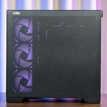 SUPER FLOWER振华 闪蝶 黑色 海景房台式机电脑主机箱（ATX主板/ATX电源位/背插主板/支持5090显卡）