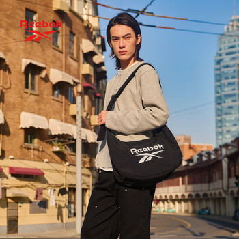 锐步防泼水流浪饺子包 户外通勤旅行单肩斜挎包 可调肩带大容量 黑色