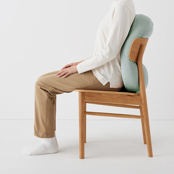 MUJI可当成腰垫使用的柔软靠垫 抱枕腰托靠枕腰靠 淡绿色 55*40*20cm