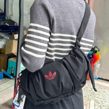 阿迪达斯三叶草挎包新款- 阿迪达斯三叶草挎包2021年新款- 京东 阿迪达斯三叶草挎包新款- 阿迪达斯三叶草挎包2021年新款- 京东