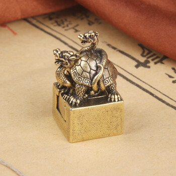 中国古美術　銅印　古印　印文【乾隆宸翰】　青銅器 篆刻印鑑 落款(B-46) 铜柱钮“太医院印” - 故宫博物院