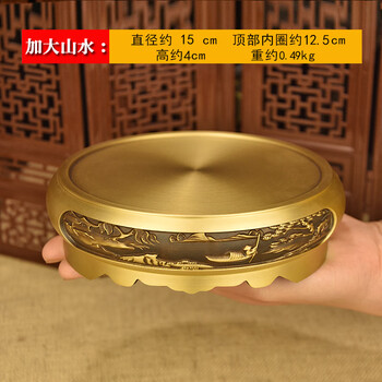 象塔香炉 铜| 香炉以古法铸铜炉，器形典雅，皮壳醇古。炉盖镂雕，灵动古雅