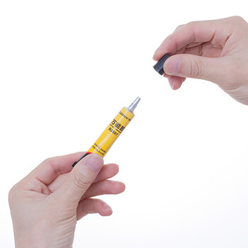 齐心(Comix)万能胶 强力胶水透明 7ml/支 办公用品凑单 工具 B2697 齐心(Comix)万能胶 强力胶水透明 7ml/支 办公用品凑单 工具 B2697