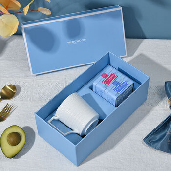 Wedgwood意大利浮雕马克杯 白色釉面陶瓷杯350ml+随身包茶罐套盒