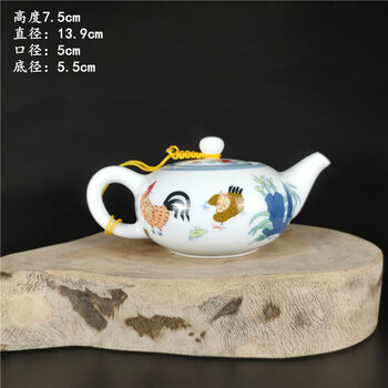 大明成化年製　花瓶 大明成化年制青花人物赏瓶_釉面_瓷器_纹饰