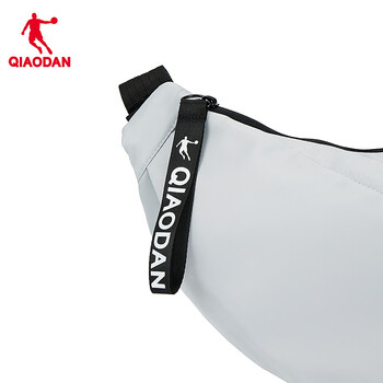 乔丹多口袋大容量斜挎包运动单肩包出游户外旅行包