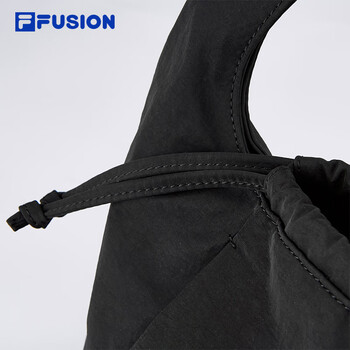 FILAFUSION斐乐潮牌女包提包休闲单肩包腋下包手提包