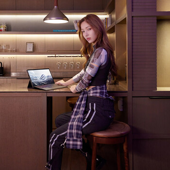 ROG幻X 2025 锐龙AI MAX 13.4英寸 触控二合一游戏本笔记本电脑(R AI MAX+ 395 128G 1T 2.5K 180Hz) ROG幻X 2025 锐龙AI MAX 13.4英寸 触控二合一游戏本笔记本电脑(R AI MAX+ 395 128G 1T 2.5K 180Hz)