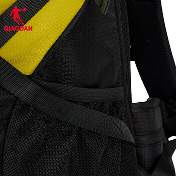 乔丹户外双肩包男女轻便徒步背包运动旅行登山包书包