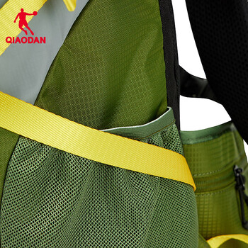 乔丹户外双肩包男女轻便徒步背包运动旅行登山包书包