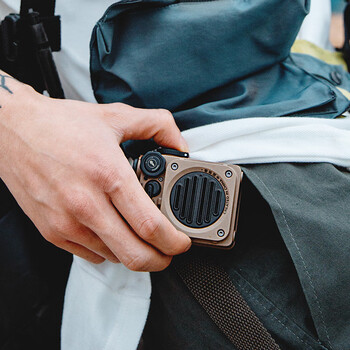 猫王收音机 MW-PVX音响 野性mini便携蓝牙音箱迷你小音响复古音箱户外防水低音炮 沙漠黄