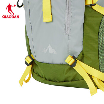 乔丹户外双肩包男女轻便徒步背包运动旅行登山包书包