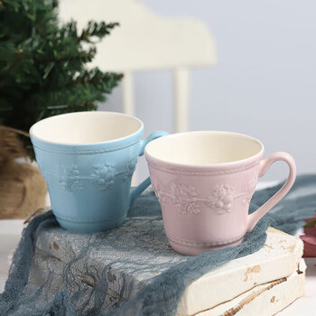 Wedgwood欢愉假日情侣马克对杯