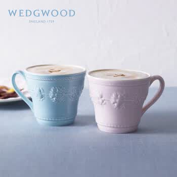 Wedgwood威基伍德欢愉假日粉色俏皮女朋友马克杯