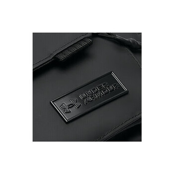 安德玛（Under Armour）秋冬Triumph男女情侣运动休闲斜挎包1384665 黑色001 均码