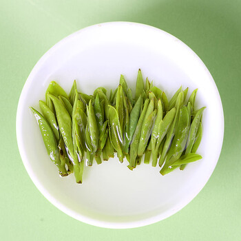 一杯香茶叶绿茶正宗明前龙井茶250g新茶礼盒装高档送礼送长辈老丈人礼品