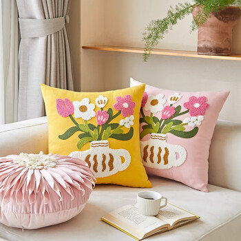 茵尚新款网红花朵抱枕粉色可爱女生枕套刺绣高级感客厅沙发靠枕靠垫背