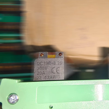 正鑫远 3相24V绿色电线连接器接线端子排接线板导轨模块继电器模组端子台