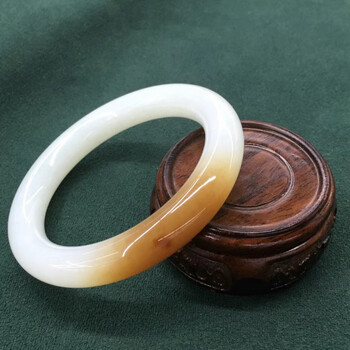 糖羊脂玉手镯价格报价行情- 京东