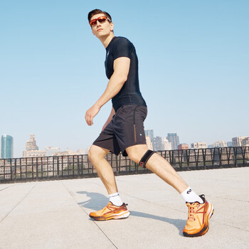 迈克达威(McDavid)髌腱保护跳跃膝登山跑步篮球羽毛球网球运动护膝髌骨带414 蓝色 迈克达威(McDavid)髌腱保护跳跃膝登山跑步篮球羽毛球网球运动护膝髌骨带414 蓝色