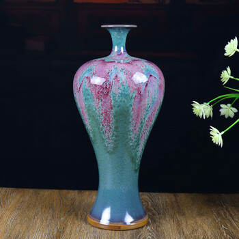 中国 宋代钧窑花瓶 紫釉下膨形瓶 中国 宋代钧窑花瓶 紫釉下膨形瓶 中国 宋代钧窑花瓶