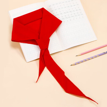 齐心（COMIX）大号涤纶柔软红领巾 小学生一年级少先队员红领巾 1.2m单条装 B1049