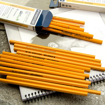 施德楼（STAEDTLER）HB铅笔 经典六角木杆小学生考试涂卡一二年级美术素描绘图笔礼物开学必备用品12支/盒133-HB