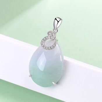 珠翠 天然翡翠三角形玉件镶钻耳环| | ILIA JEWELLERY
