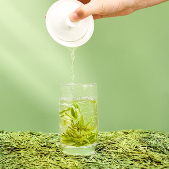 西湖牌2025新茶上市春茶绿茶 明前特级龙井茶叶罐装50g 自饮送礼 西湖牌2025新茶上市春茶绿茶 明前特级龙井茶叶罐装50g 自饮送礼