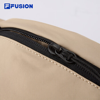 FILA FUSION斐乐潮牌情侣款腰包时尚休闲单肩包随身包