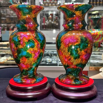 花瓶　台湾　花蓮　七彩玉か 台湾的宝贝七彩玉_花瓶