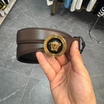 K*A様 ヴェルサーチ　レザーベルト 本日特価] ヴェルサーチ Versace 高級レザー ベルト＆バッグ