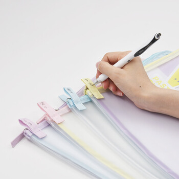 国誉(KOKUYO)淡彩星球·透明文件资料册办公收纳册文件夹  A4文件夹 字母V 1个 WSG-KUJ311V