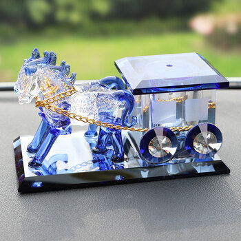 汽车马车香水摆件座式车载车用香水座男士香水瓶车内摆件男女通用