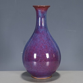 中国 宋代钧窑花瓶 紫釉下膨形瓶 中国 宋代钧窑花瓶 紫釉下膨形瓶 宋钧窑蓝紫
