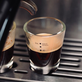 HARIO 原装进口耐热玻璃意式浓缩咖啡杯带刻度盎司杯标准量杯2只装 HARIO 原装进口耐热玻璃意式浓缩咖啡杯带刻度盎司杯标准量杯2只装