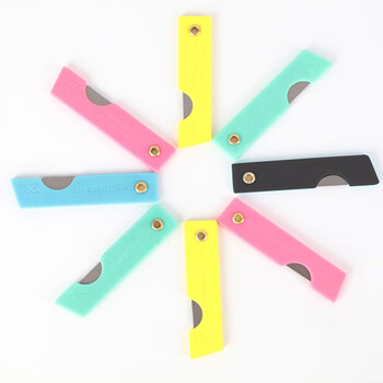 优必利 彩色折叠小刀 裁纸刀削笔刀 塑料柄折叠小刀 手工小刀 20把装 4452 优必利 彩色折叠小刀 裁纸刀削笔刀 塑料柄折叠小刀 手工小刀 20把装 4452