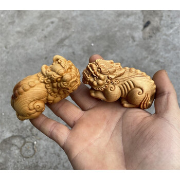 媛渡崖柏手把件崖柏黄杨木雕刻随身盘玩貔貅一对手把件男士文玩貔恘