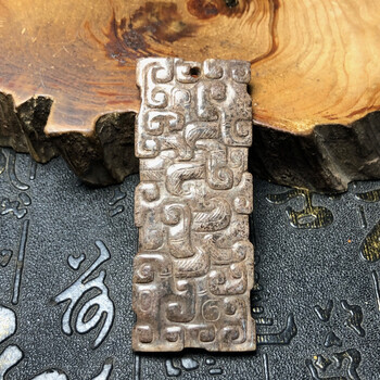 清時代 和田玉 透彫 T麒麟図 吊坠 包銀 玉牌 中国古美術 古玉 旧家蔵出し 漢代 和田玉 T雙龍紋 鏤空玉牌 古玉佩 中国古美術 時代物 精美彫刻