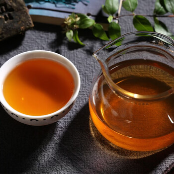 長盛川茶叶黑茶 醇味青砖茶120g罐装 2014年老料砖茶切块内蒙奶茶自己喝