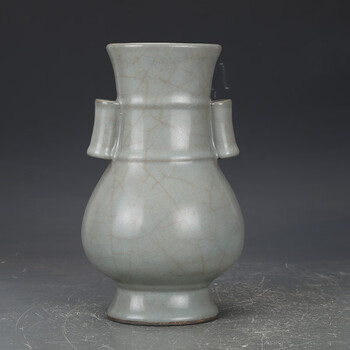 中国美術品、青瓷貫耳瓶、宋代官窑。美品貴重珍品。 瓷中贵族”贯耳瓶传承数千年，究竟隐藏什么魅力？ - 知乎