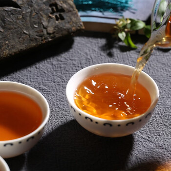 長盛川茶叶黑茶 醇味青砖茶120g罐装 2014年老料砖茶切块内蒙奶茶自己喝