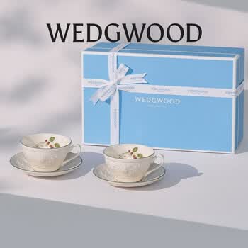 Wedgwood七夕礼物欢愉假日树莓2杯2碟陶瓷咖啡杯碟高颜值茶杯碟可进洗碗机