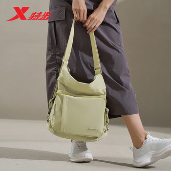 特步运动户外潮流时尚挎包876237130006 浅绿 均码