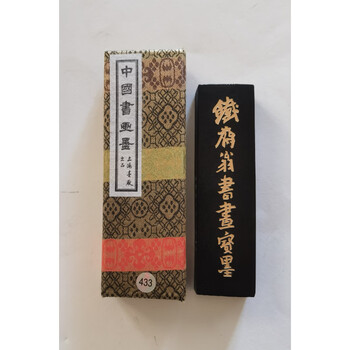中国書画墨 中国墨 鐵斎翁書画寶墨 国華第一　 油煙101 中国 墨 鉄斎翁書画墨 油煙101 買取参考価格 ｜骨董品買取 栄楽堂