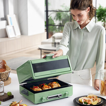 摩飞电器（Morphyrichards）小魔箱电烤箱 家用小型烘焙煎烤一体多功能台式烧烤机 MR8800