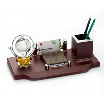 老板办公室现代创意办公桌摆件文台书房装饰工艺笔筒 g040