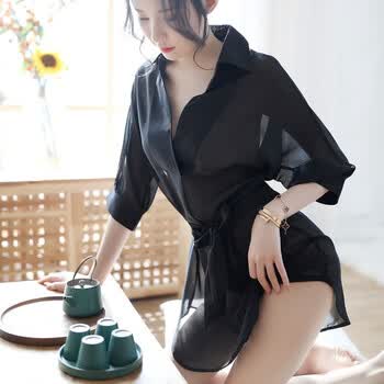 媚の火雪纺睡裙女老婆睡衣高级感纯欲衬衫式短袖夏季薄款2026新款 黑色（上衣+腰带+T裤） 均码 （适合80-120斤）