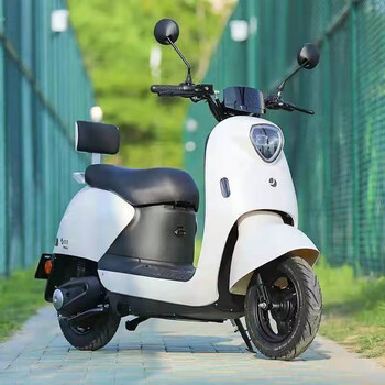 雅迪同款 新款大力神 电动摩托车成人男女踏板电瓶车 白色 48v20ah4块